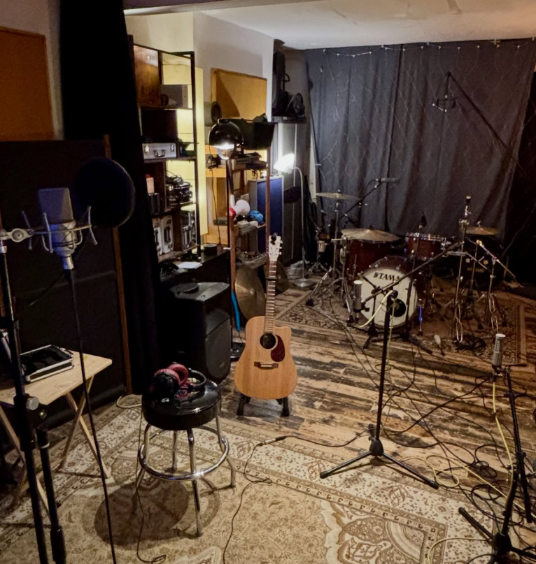 Lol Bailey during the Black & White singles era